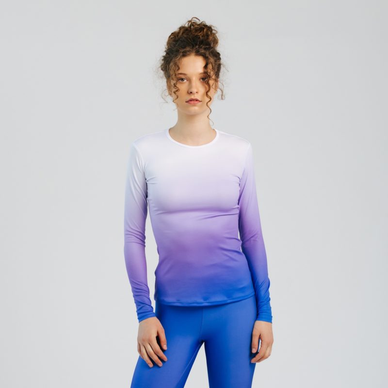 Eng anliegendes Langarmshirt 1