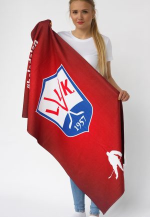 Lielais dusas dvielis ar apdruku komandai